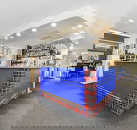 William Macintosh Motor Lodge - Foster Accommodation