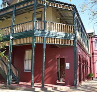 Leura House - Foster Accommodation