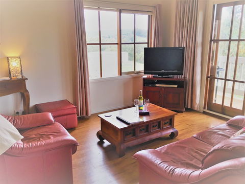 Balingup Highview Chalets - Foster Accommodation 6