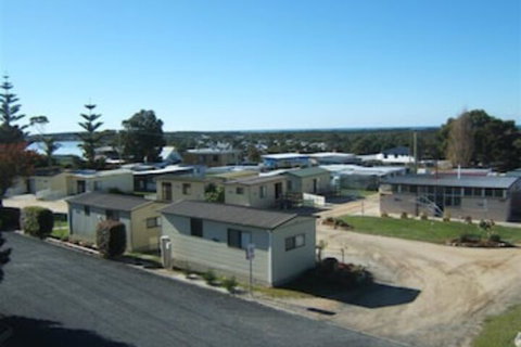 Hillcrest Tourist Park - Foster Accommodation 7