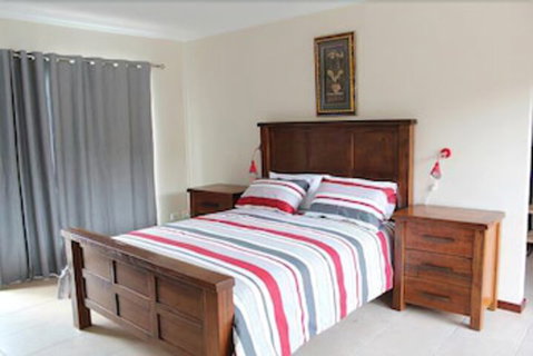 Avocados Accommodation - Foster Accommodation 4