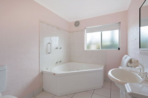 Beach Street Apartments - Foster Accommodation 2