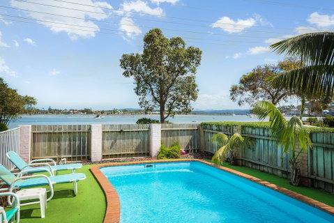 Beach Street Apartments - Foster Accommodation 0