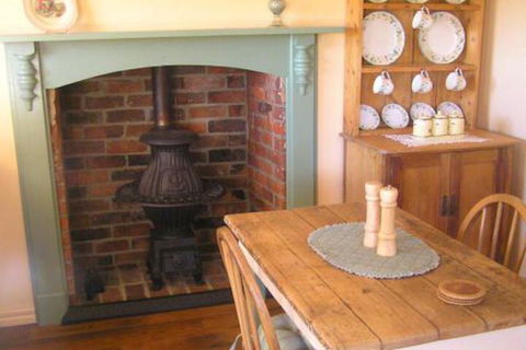 Valleyfield Cottage - Foster Accommodation 1