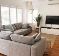 The Seaside Beachhouse Mollymook - Foster Accommodation