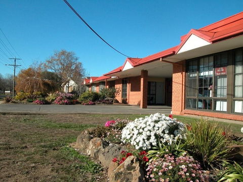 Ambassador Motor Inn Ballarat - Foster Accommodation 2