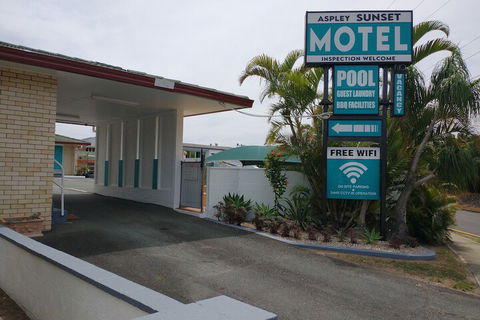 Aspley Sunset Motel - Foster Accommodation 3