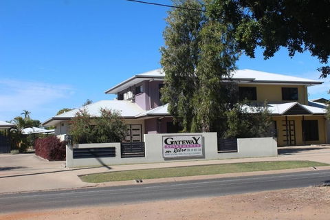 Emerald Western Gateway Motel - Foster Accommodation 0