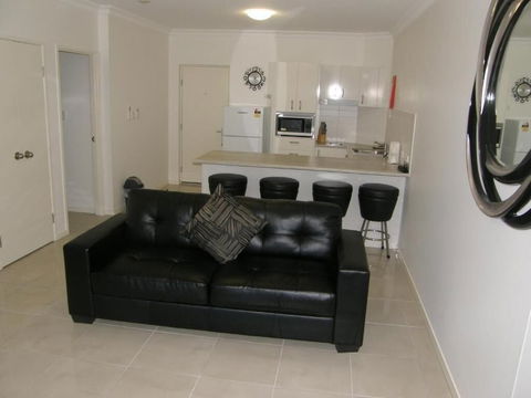 Emerald Western Gateway Motel - Foster Accommodation 5