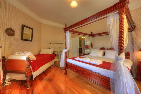 Acacia Bed & Breakfast - Foster Accommodation 4