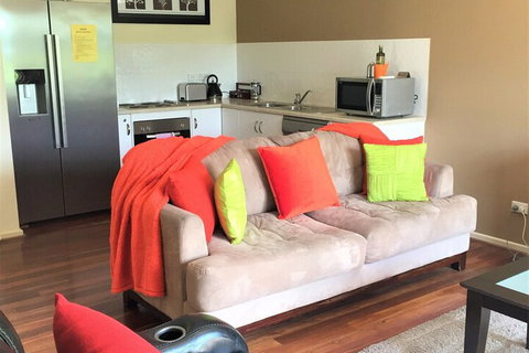 McLaren Vale Studio Apartments - Foster Accommodation 5