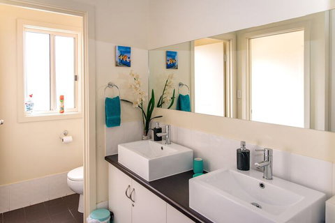 McLaren Vale Studio Apartments - Foster Accommodation 3