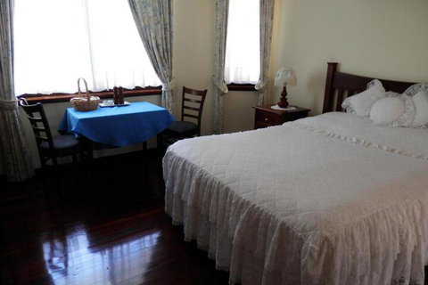 The Hideaway Luxury B & B Retreat - Foster Accommodation 3