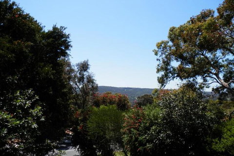 The Hideaway Luxury B & B Retreat - Foster Accommodation 2