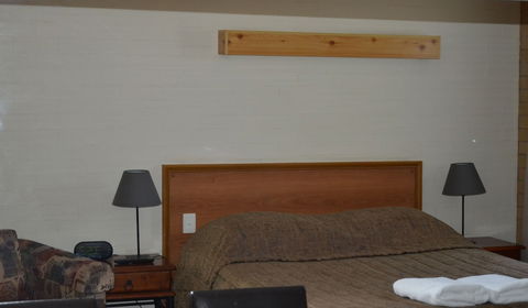 Alexander Motor Inn Moree - Foster Accommodation 5