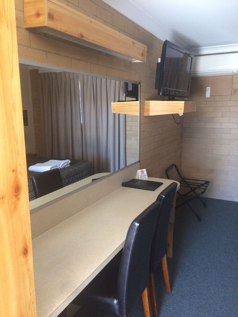 Alexander Motor Inn Moree - Foster Accommodation 0