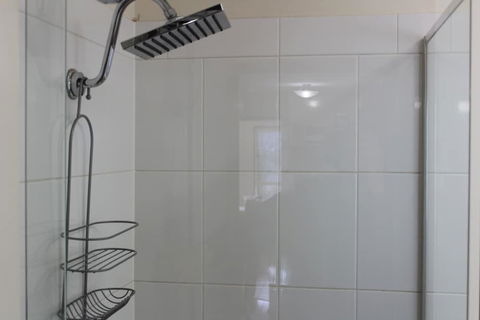 Australian Home Away At East Doncaster Andersons Creek 1 - Foster Accommodation 5