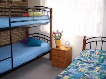 Beachfront Apartments - Foster Accommodation 5