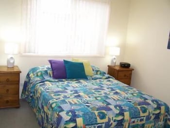 Beachfront Apartments - Foster Accommodation 3