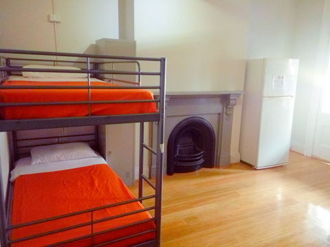Asylum Sydney Backpackers Hostel - Foster Accommodation 1