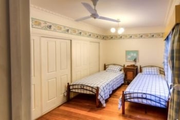 Trawool Cottages & Farmstay - Foster Accommodation 4