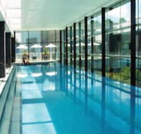 Crown Metropol - Foster Accommodation