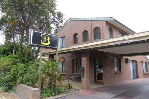 Wintersun Motel - Foster Accommodation 3
