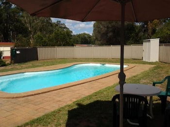 Wagon Wheel Motel - Foster Accommodation 5