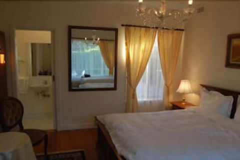 Bluebell Bed & Breakfast - Foster Accommodation 3