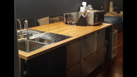 Mudstone Spa Retreat - Foster Accommodation 6