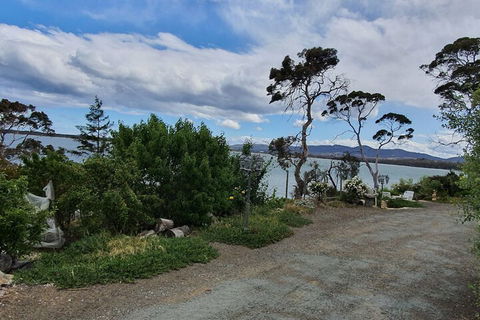 Applebay Guest House - Foster Accommodation 1