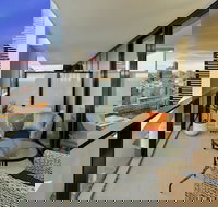 Platinum Apartments on Southbank - Foster Accommodation