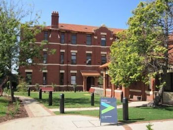 Alphington VIC Foster Accommodation