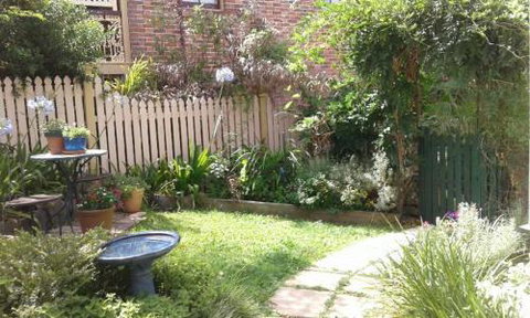 Marys Place B & B - Foster Accommodation 1