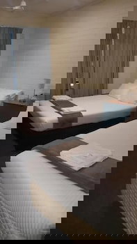 Lockleys Hotel - Foster Accommodation 1