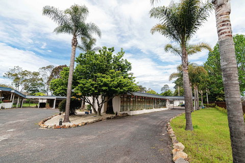 Eden Nimo Motel - Foster Accommodation 4