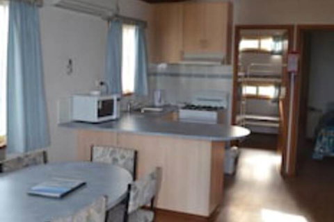 Holiday Lifestyle Henty Bay Portland - Foster Accommodation 5