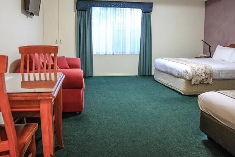 Maynestay Motel - Foster Accommodation 3