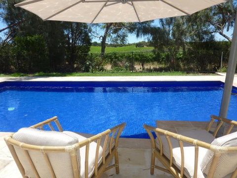 Amande Bed And Breakfast - Foster Accommodation 0