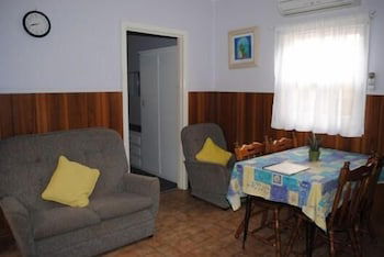 Anchorage Holiday Units - Foster Accommodation 3