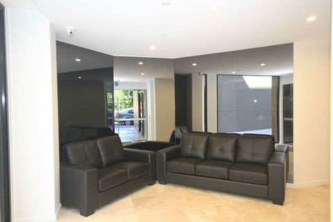 RNR Serviced Apartments North Melbourne - Foster Accommodation 2