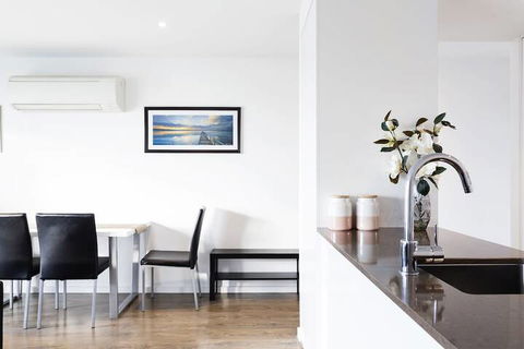 RNR Serviced Apartments North Melbourne - Foster Accommodation 4
