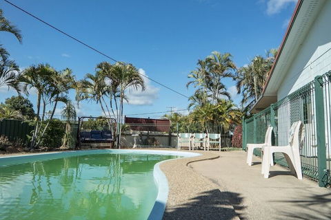Bluff Palms Motel - Foster Accommodation 2