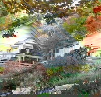 Woolrich Historic Garden Cottage - Foster Accommodation