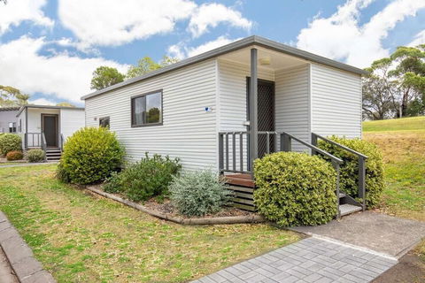 Blue Lake Holiday Park - Foster Accommodation 2