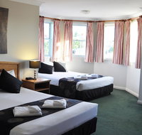 Meadowbrook Hotel - Foster Accommodation