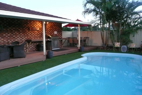 Rosebourne Gardens Motel - Foster Accommodation 1