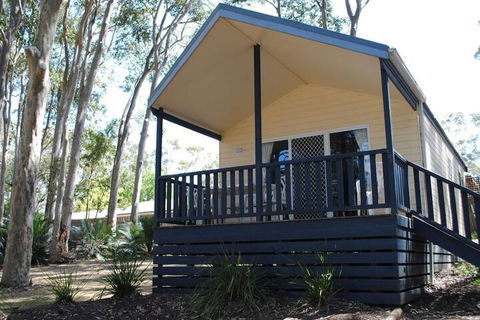 Island View Beach Resort - Foster Accommodation 1