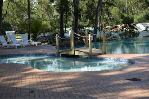 Island View Beach Resort - Foster Accommodation 0