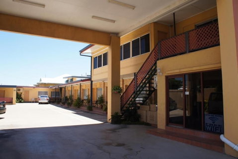 Ayrline Motel - Foster Accommodation 3
